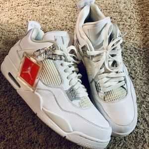 Jordan 4